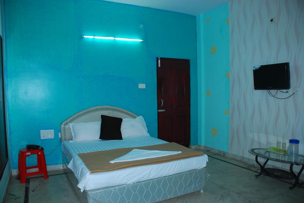 Jayalakshmi Residency Tirupati Room photo