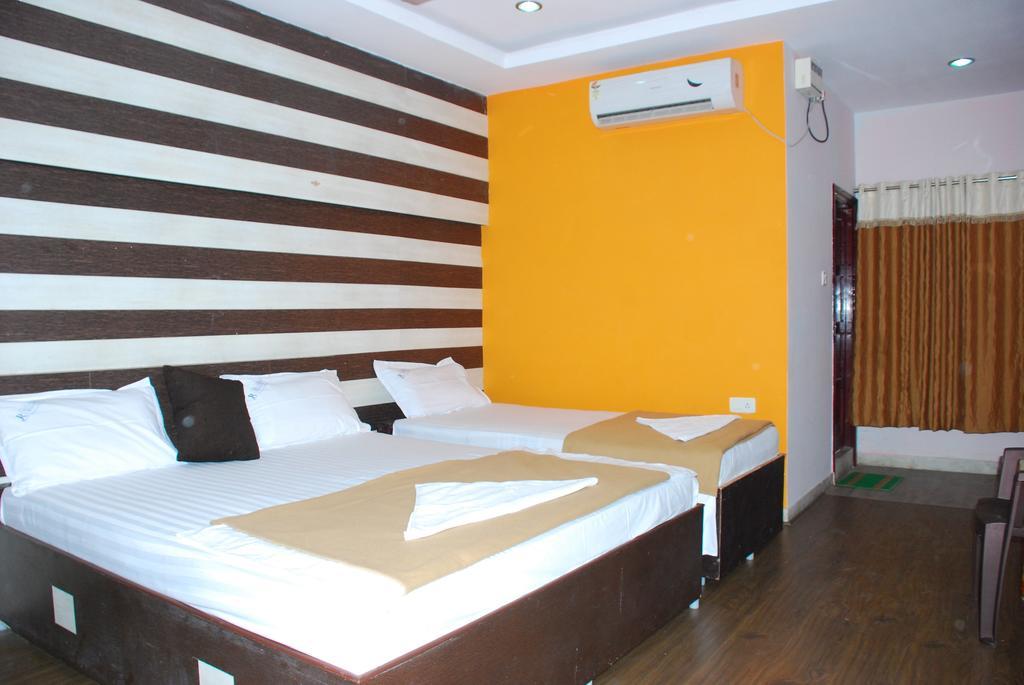 Jayalakshmi Residency Tirupati Room photo