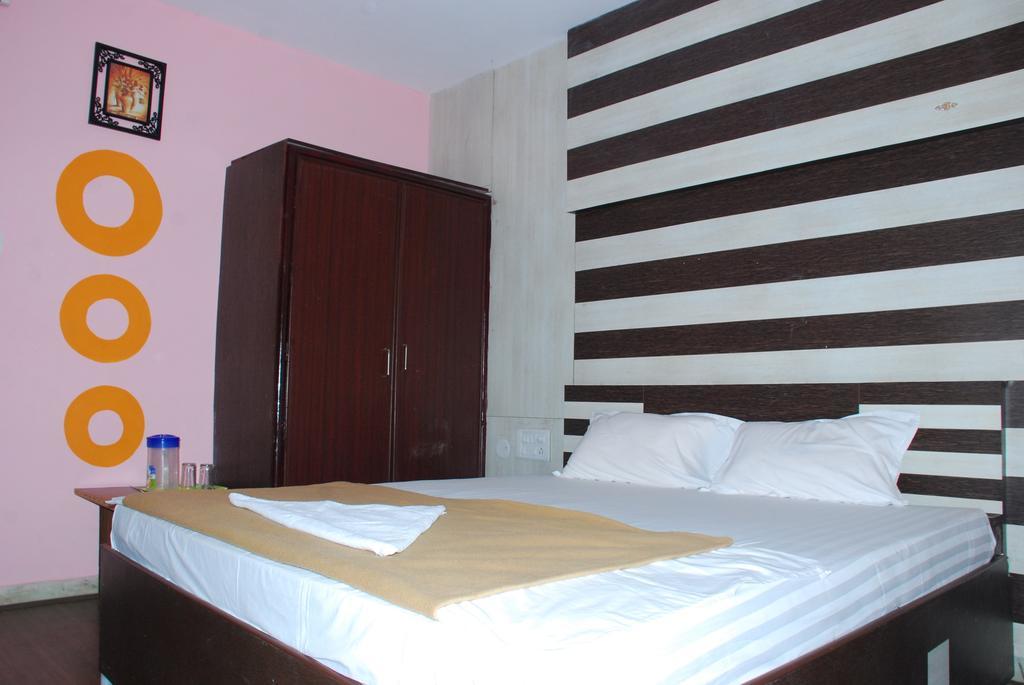 Jayalakshmi Residency Tirupati Room photo